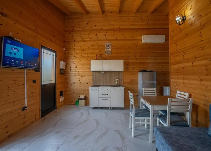 The Sea House Velipoje